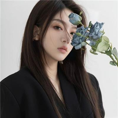 绿草如阴